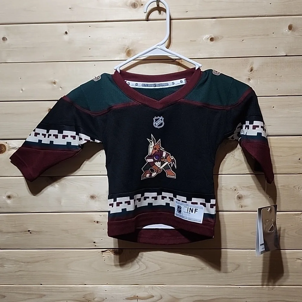 NHL Arizona Coyotes Jersey Size Infants 12/24 months NWT